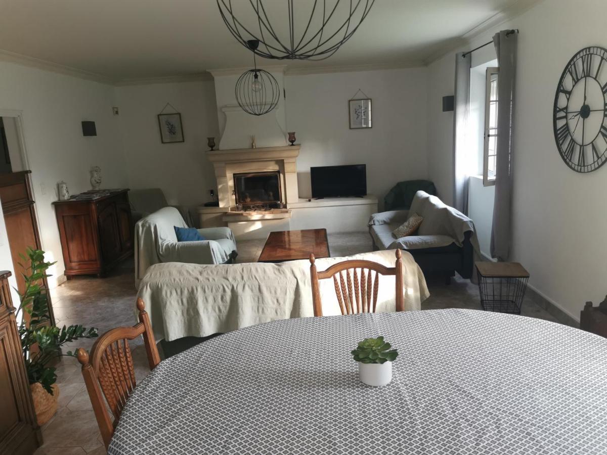 Aux Portes Du Luberon Holiday home Cheval-Blanc